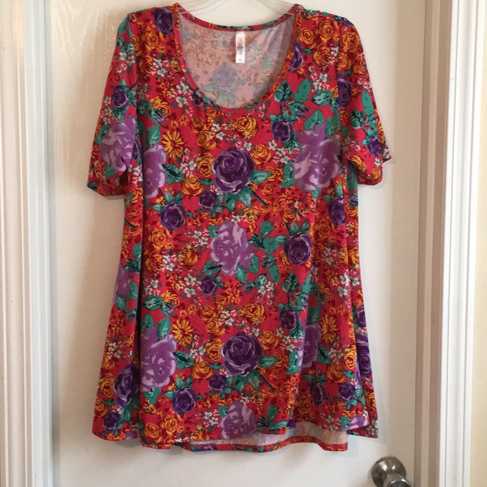LulaRoe Perfect T